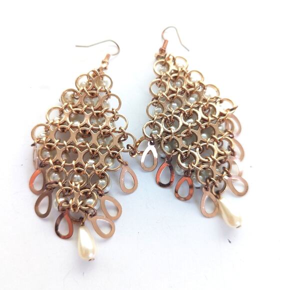 Statement Rose Gold Faux Pearl Chainmail Dangle Drop Chandelier Hook Earrings - Picture 3 of 4